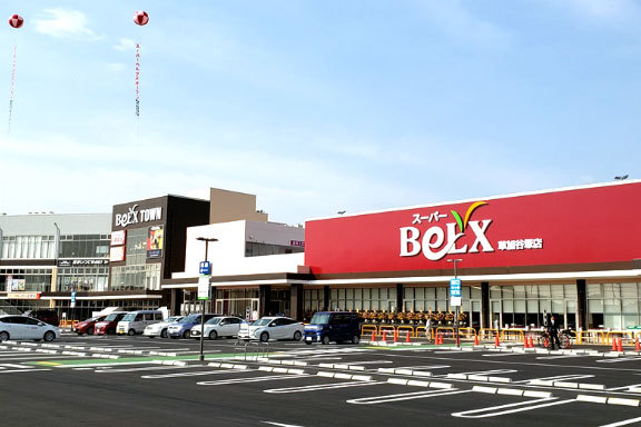 草加谷塚店